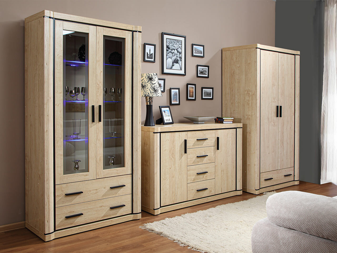 Coleção de mobiliário Lorelie