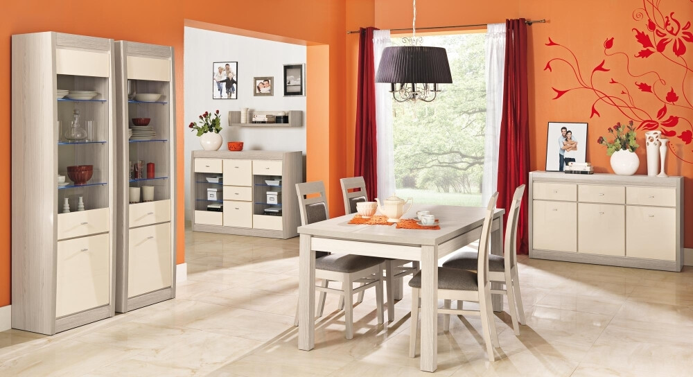 Coleção de mobiliário Elmtoro