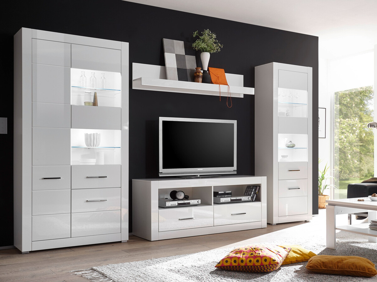 Coleção de mobiliário Mercata