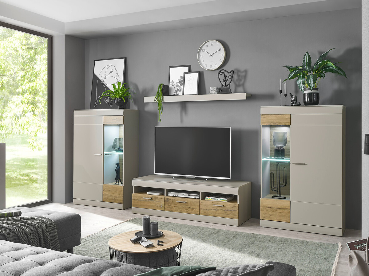 Coleção de mobiliário Romlevu