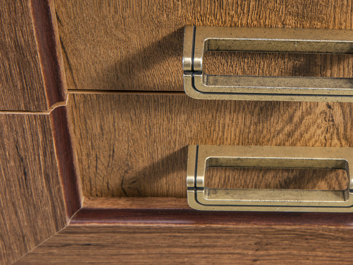 Cómoda Lircava 105 (Carvalho lefkas)