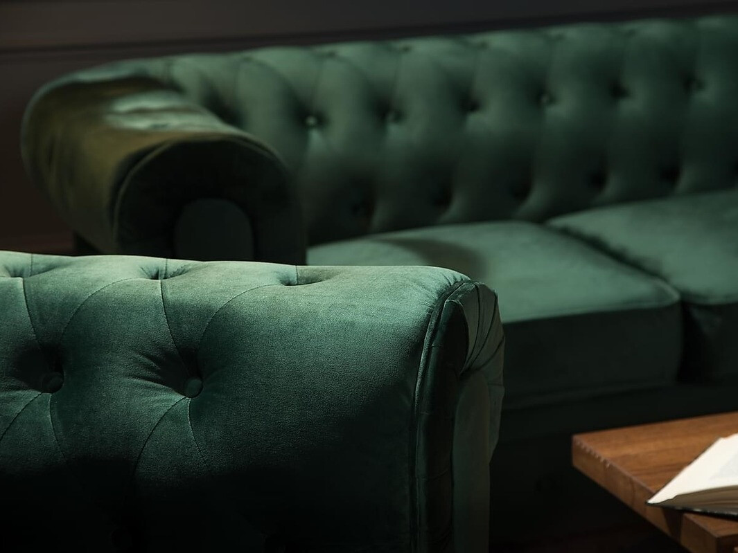 Chesterfield conjunto de mobiliário com estofo Manor House Ophfenu 110 (Verde)