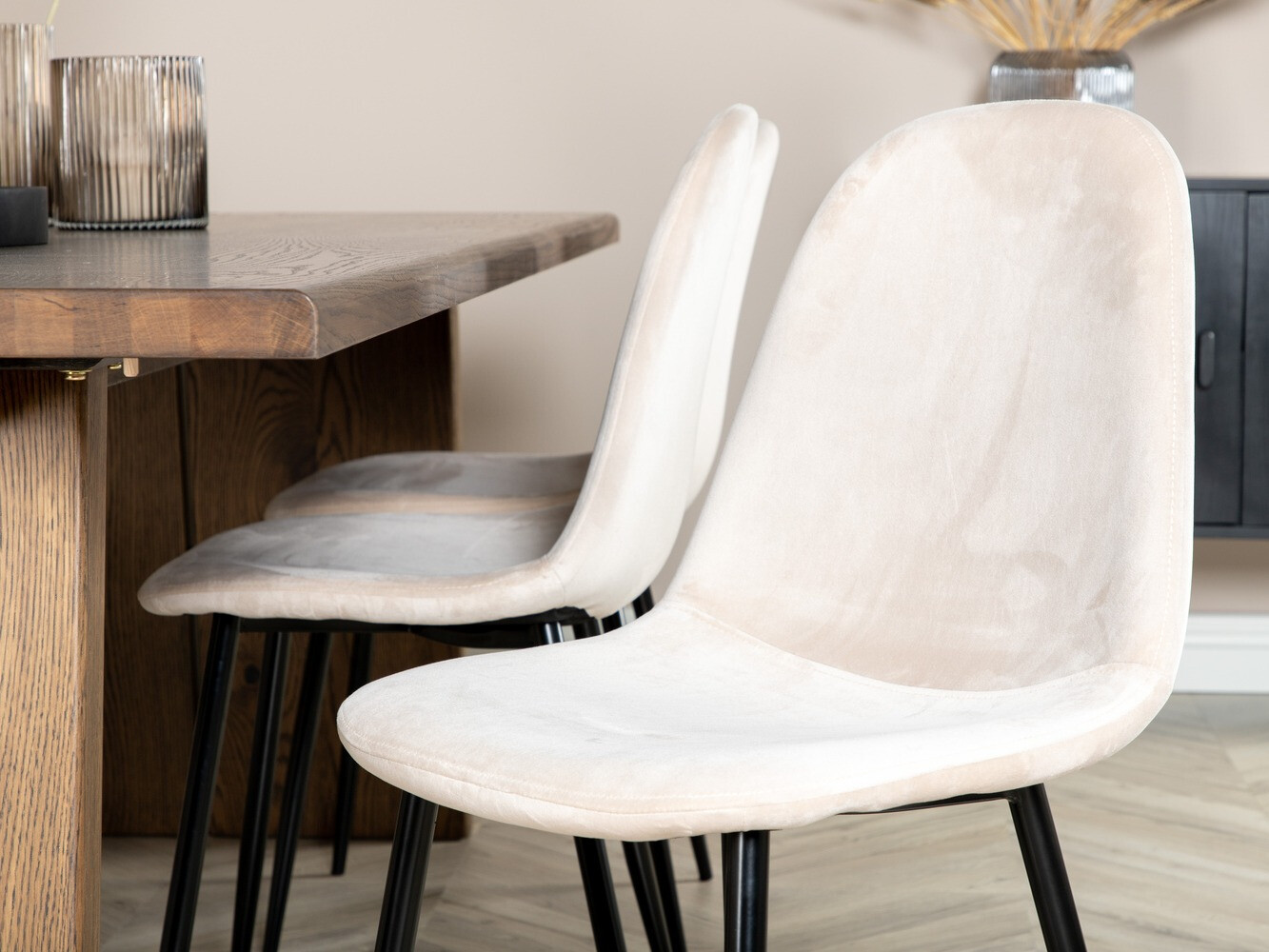 Conjunto para refeições Dallas 1868 (Preto + Bege)