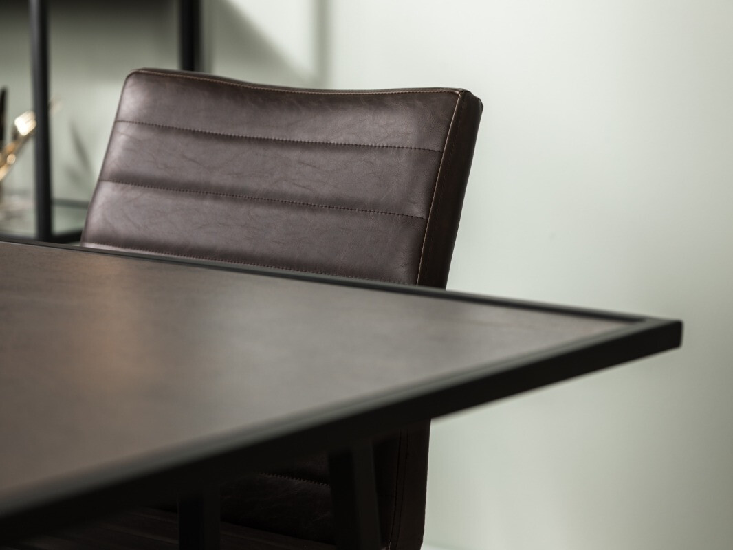 Conjunto para refeições Riverton 272 (Castanho)