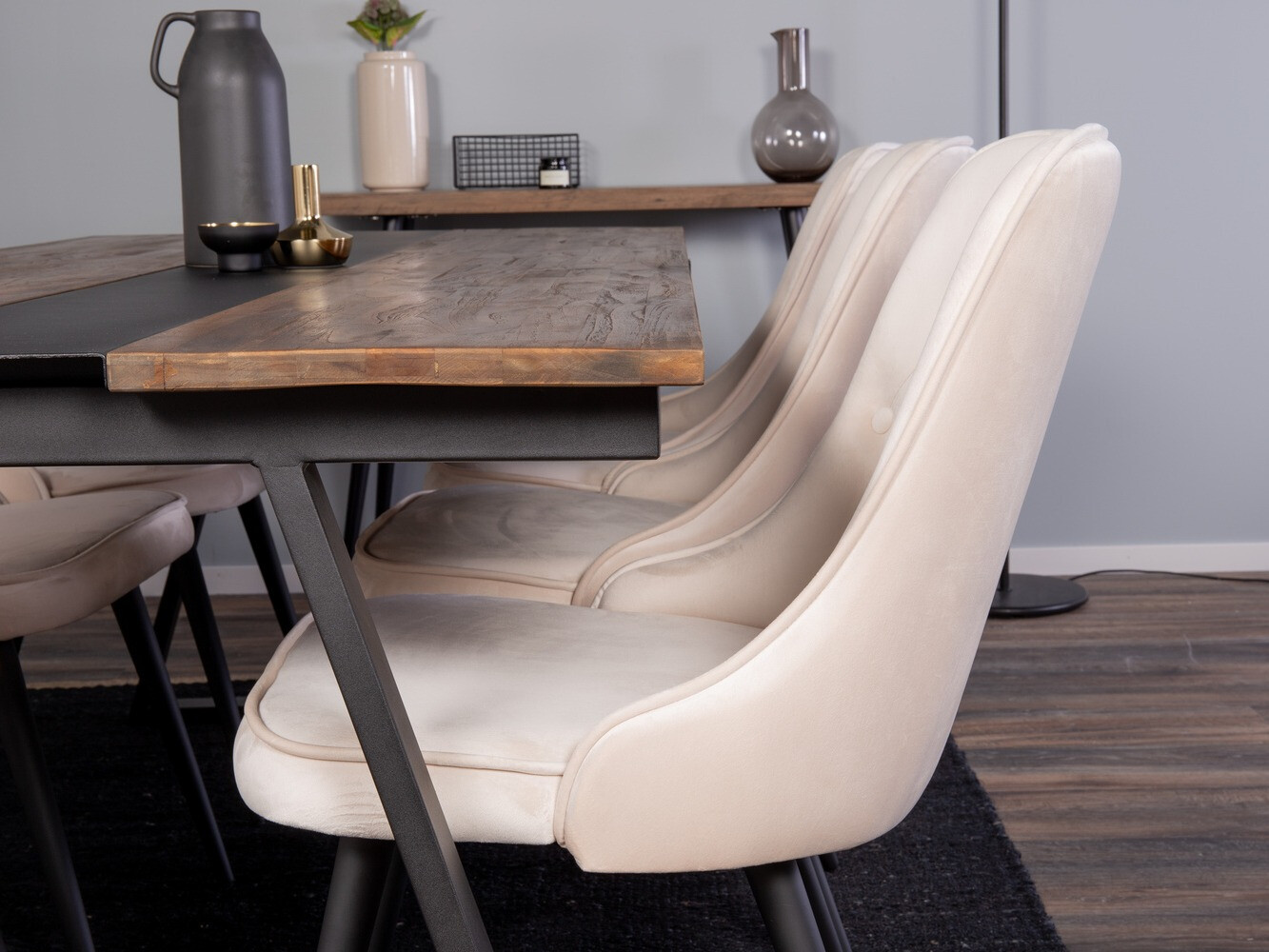 Conjunto para refeições Dallas 1934 (Preto + Bege)