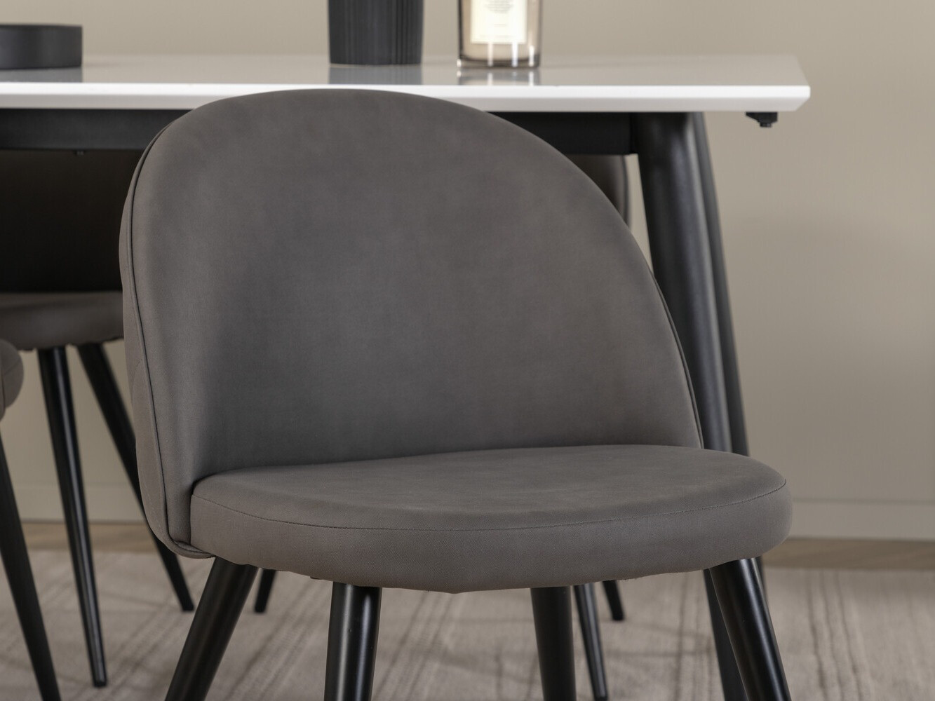 Conjunto para refeições Dallas 2738 (Cinzento + Preto)