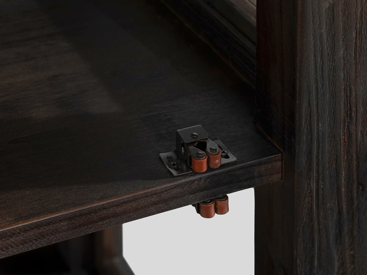 Estante Manor House 225