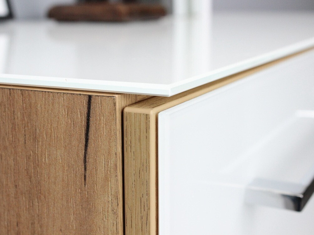 Aparador Catcamu 102 (Branco brilhante + Navarra carvalho)