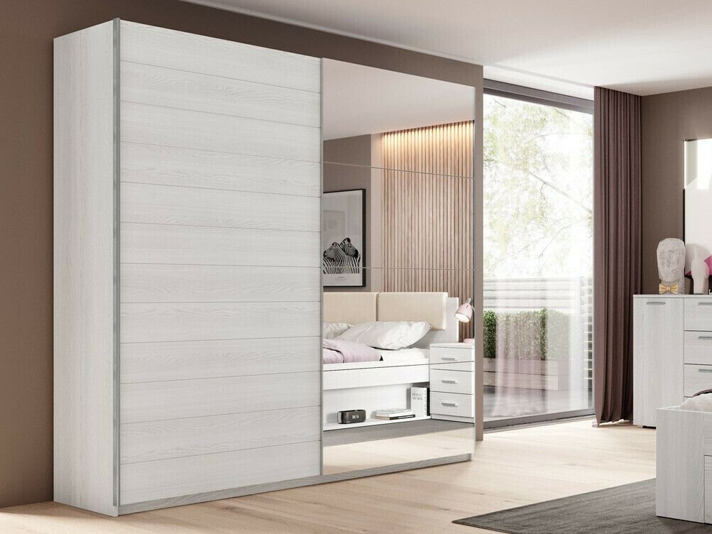 Roupeiro Levruvu 112