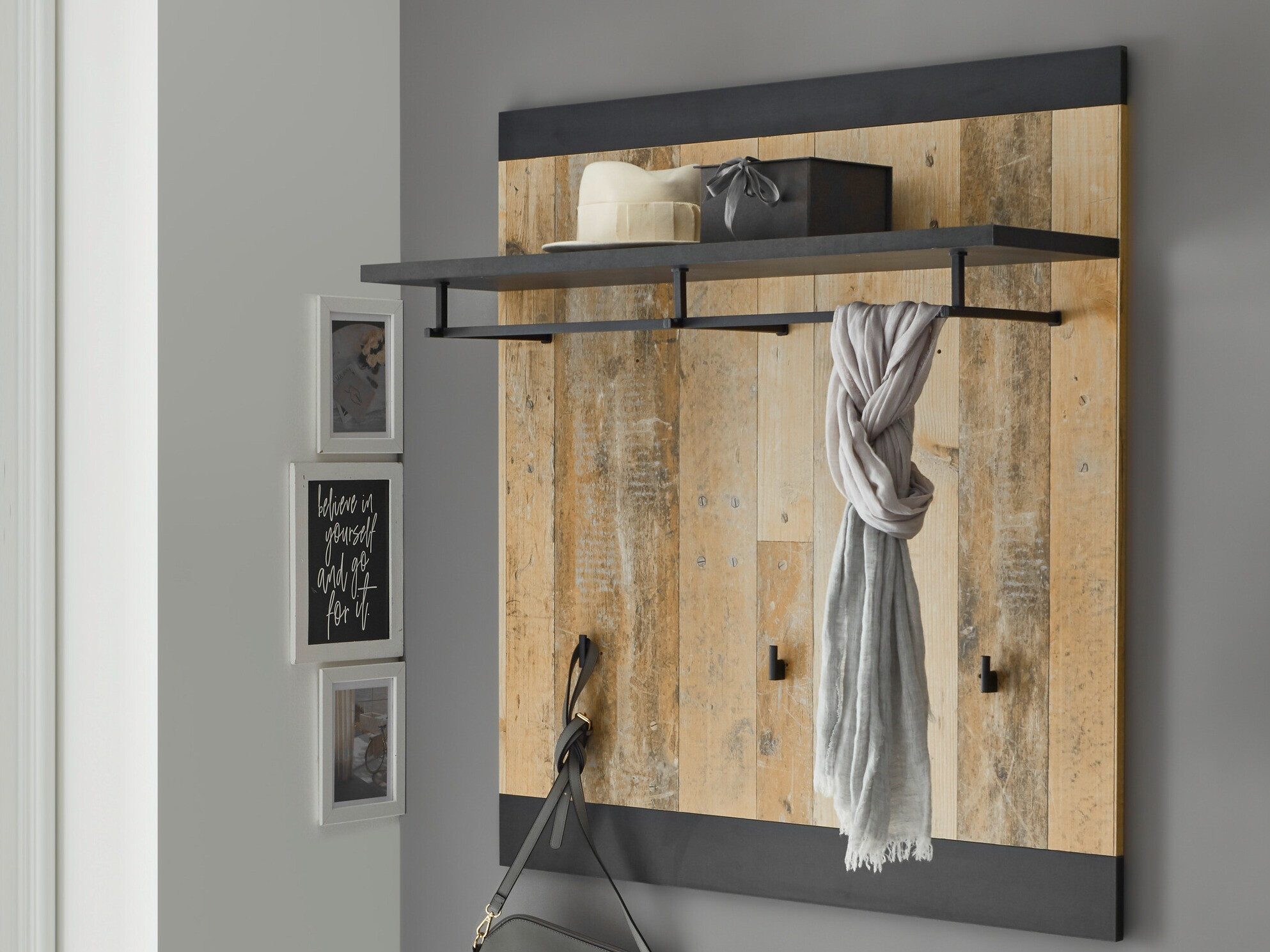 Cabide Cirtale 126 (Antracite + Árvore envelhecida)