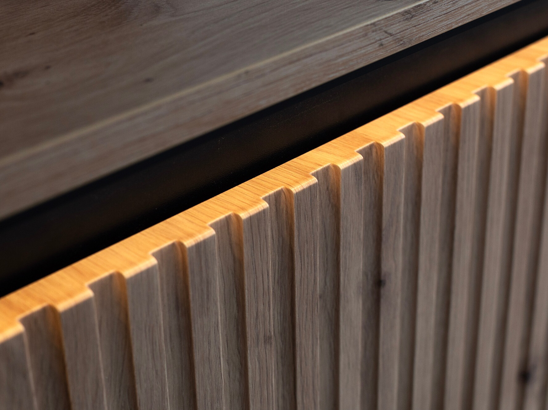 Móvel de TV Fernolu 104 (Carvalho Artisan + Preto)