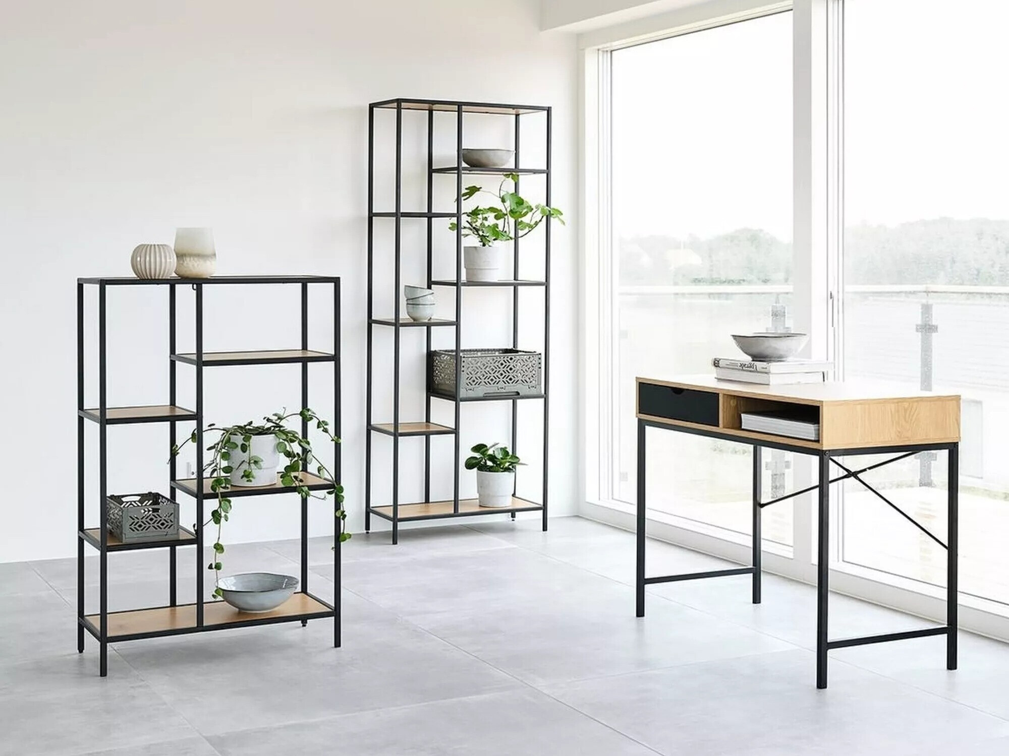 Estante Detroit 166 (Preto + Carvalho)