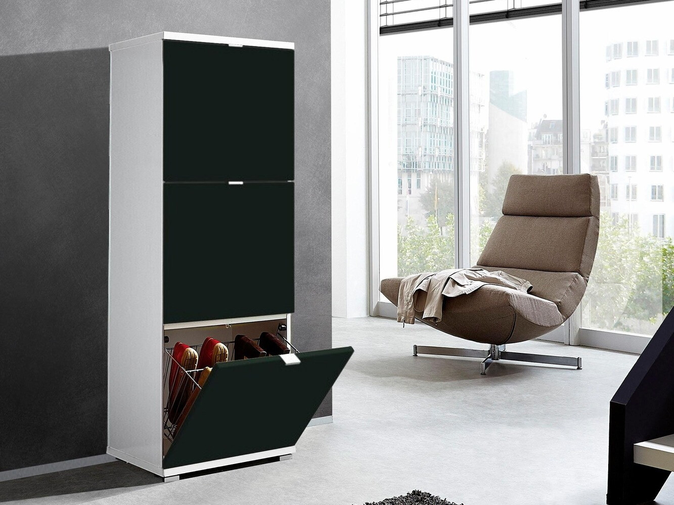 Sapateira Veltena 106 (Branco brilhante + Preto)