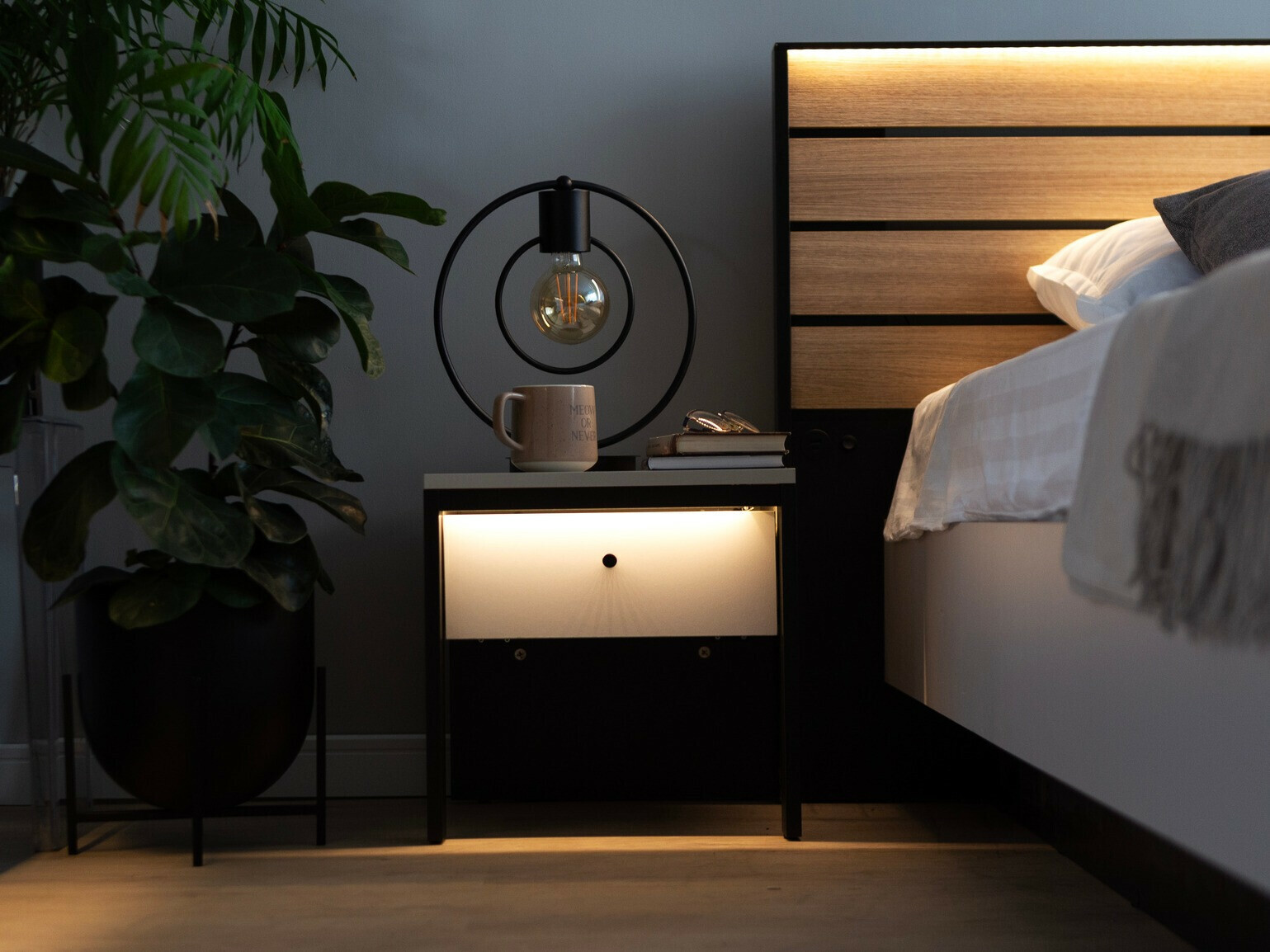 Mesa de cabeceira Almela 104