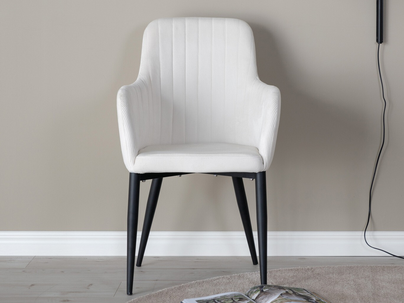 Cadeira Dallas 155 (Bege + Preto)