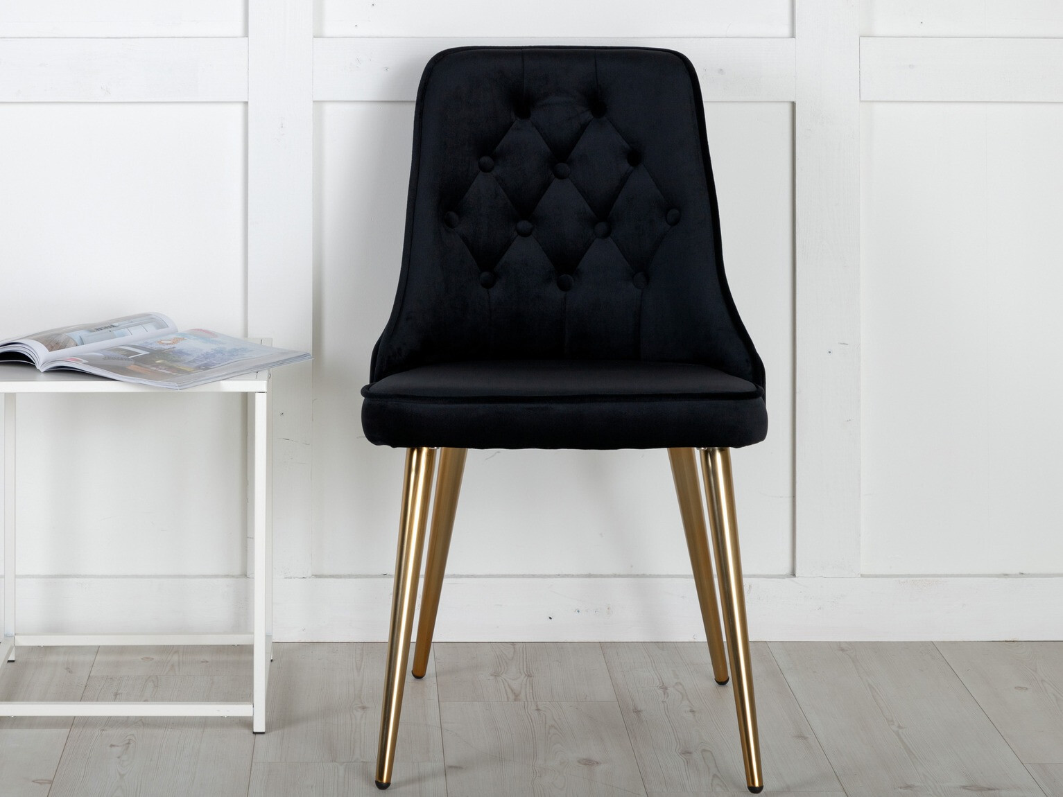 Cadeira Dallas 203 (Preto + dourado)