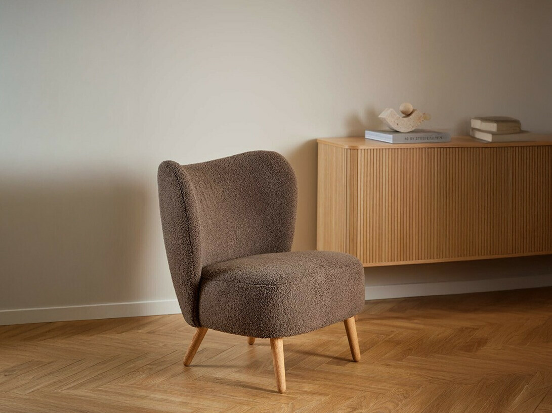 Poltrona Norsica 848 (Castanho)