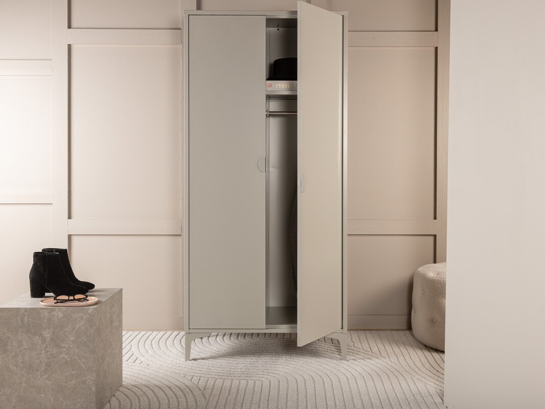 Roupeiro Romcamu 106