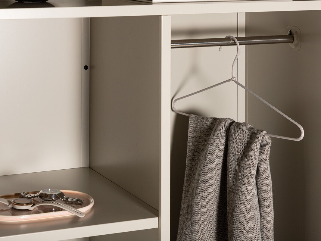 Roupeiro Romcamu 106