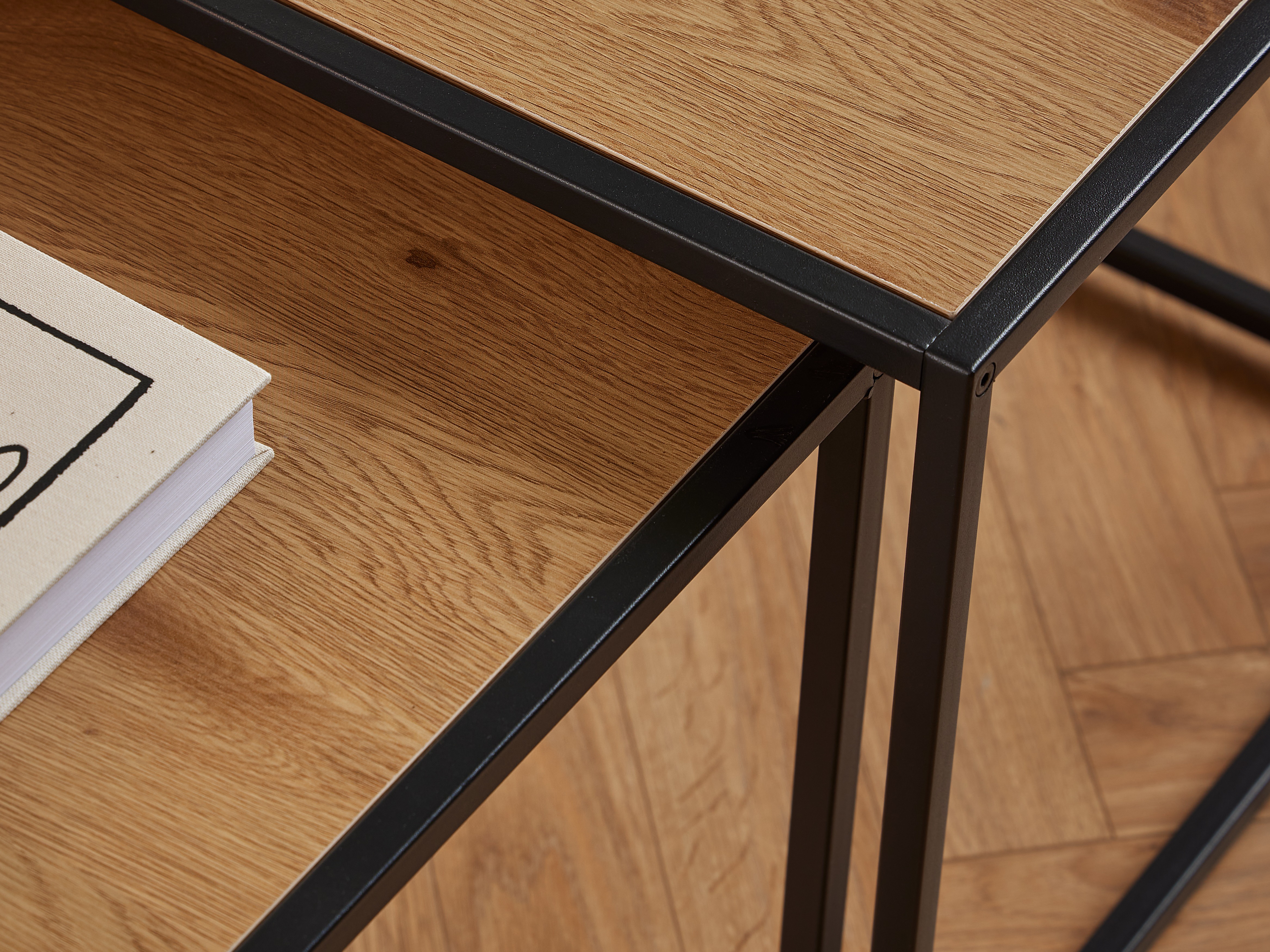 Conjunto de mesas de apoio Norsica 461 (Carvalho selvagem + Preto)