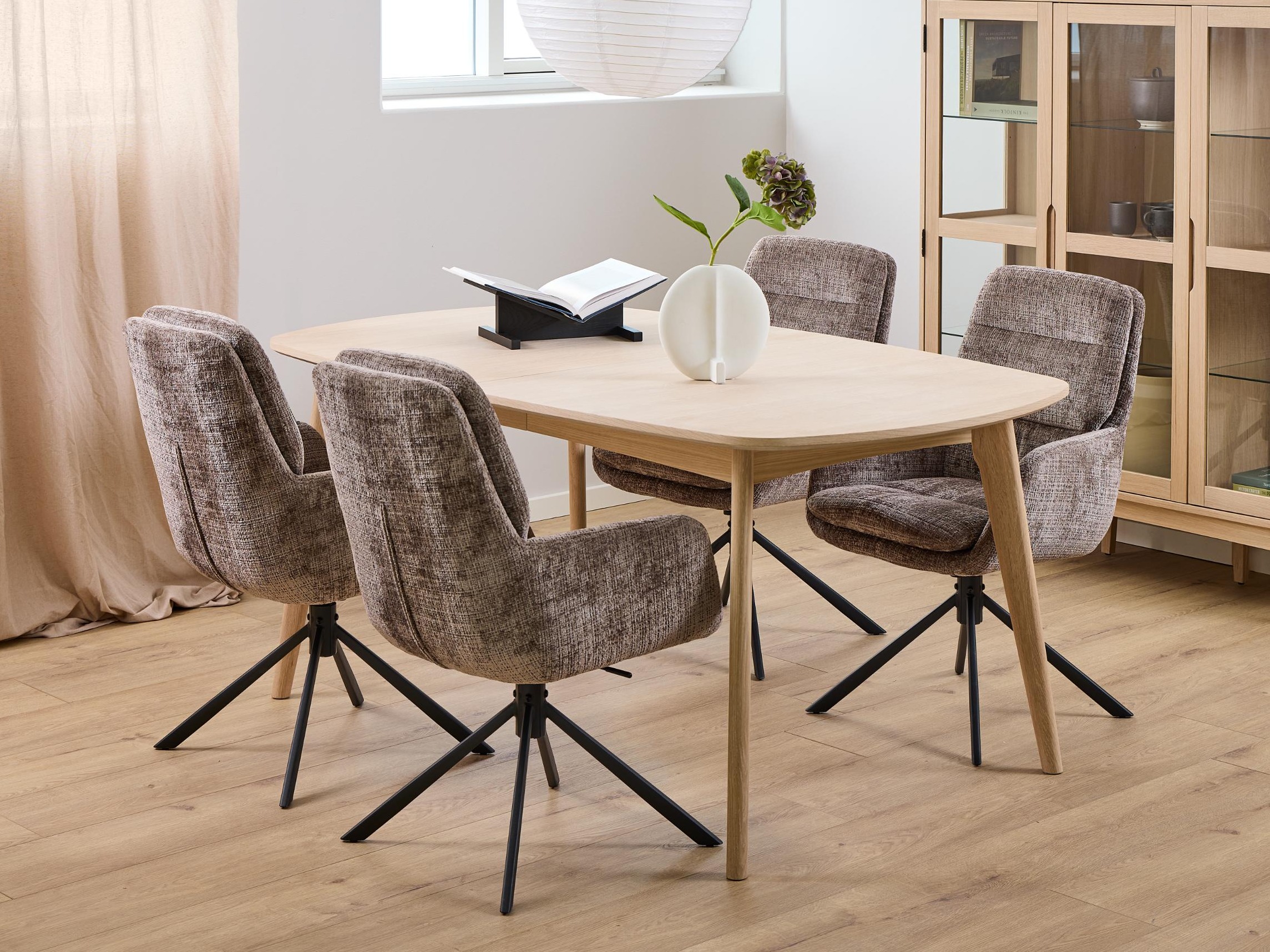 Cadeira Norsica 998 (Castanho)