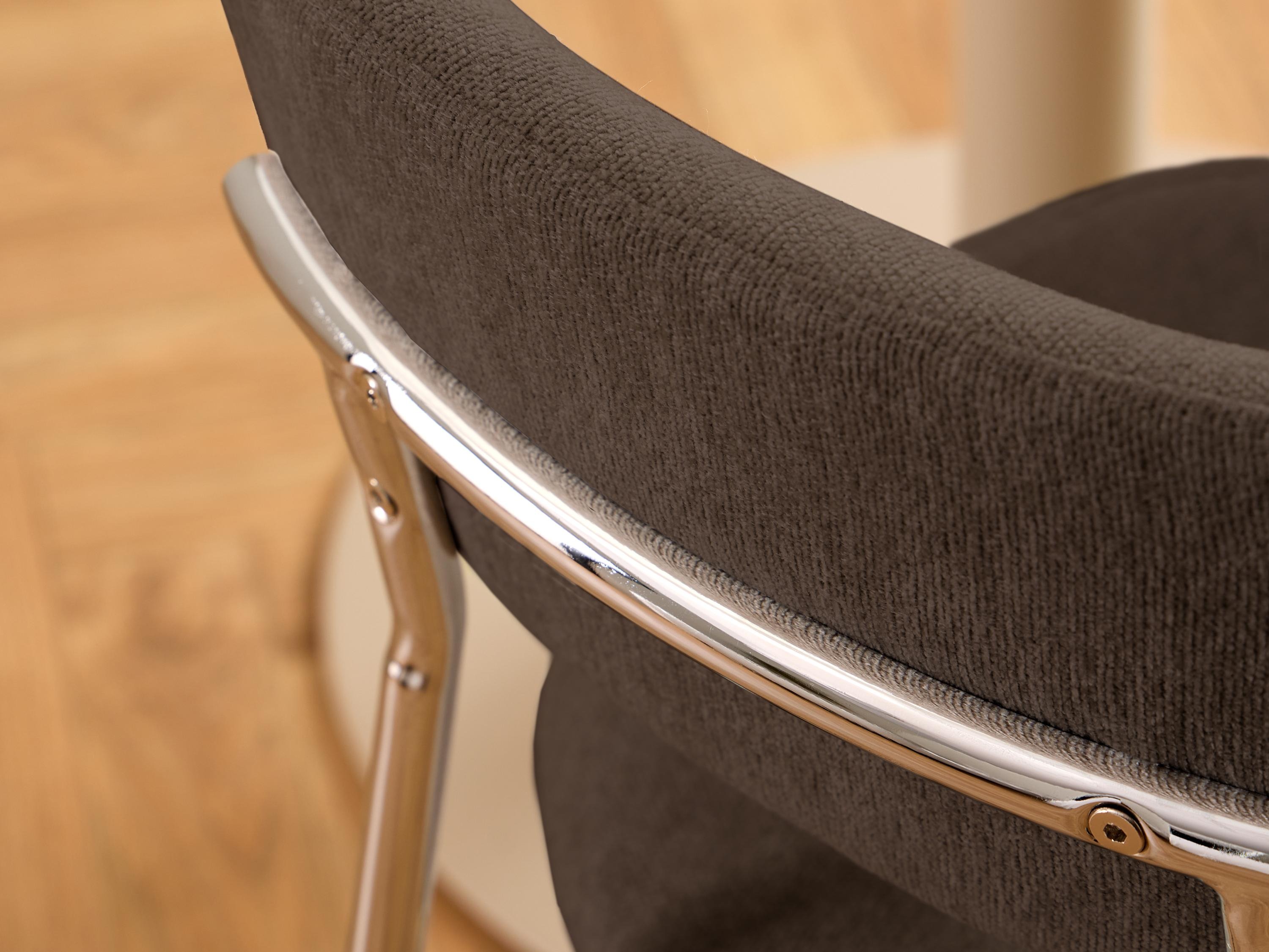 Cadeira Norsica 1006 (Castanho)