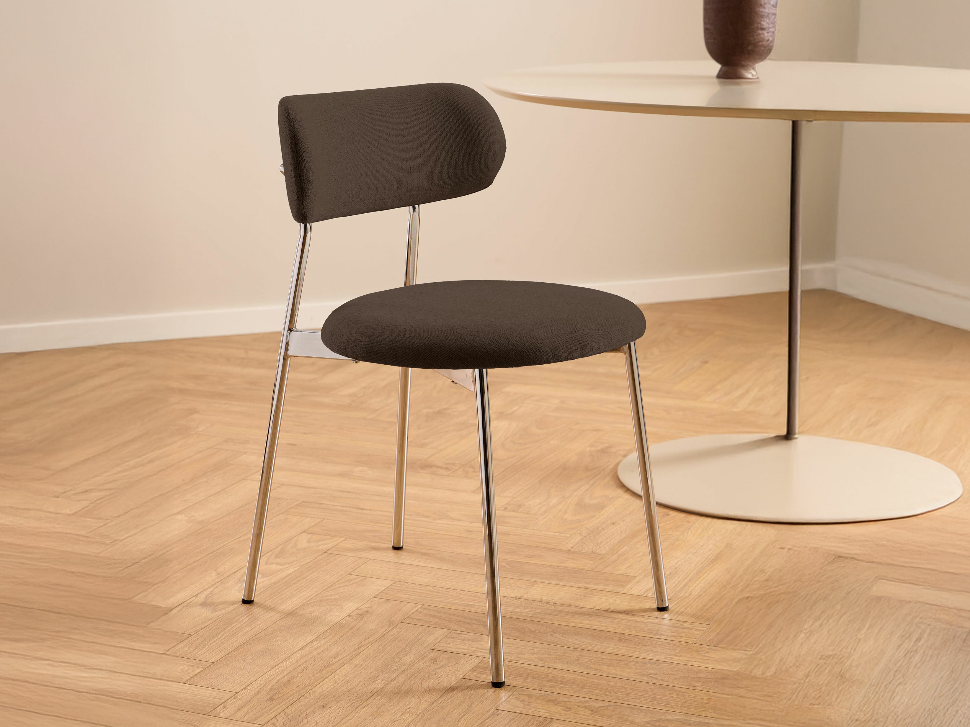 Cadeira Norsica 1006 (Castanho)