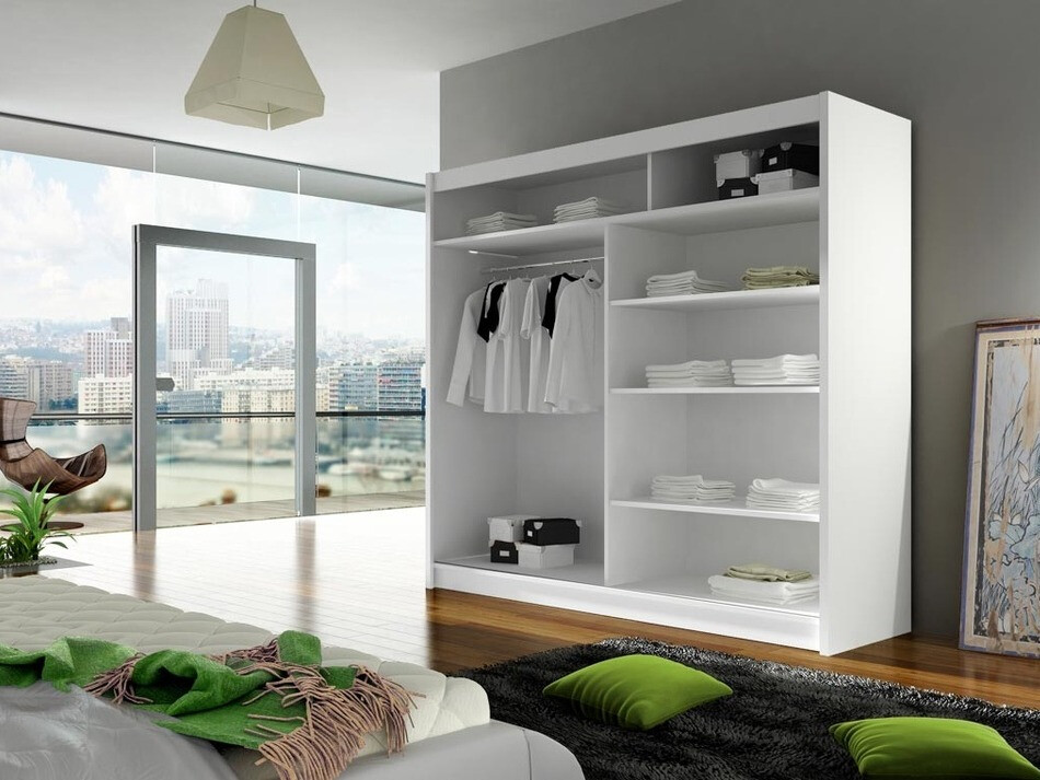 Roupeiro SP6140 com um pequeno defeito