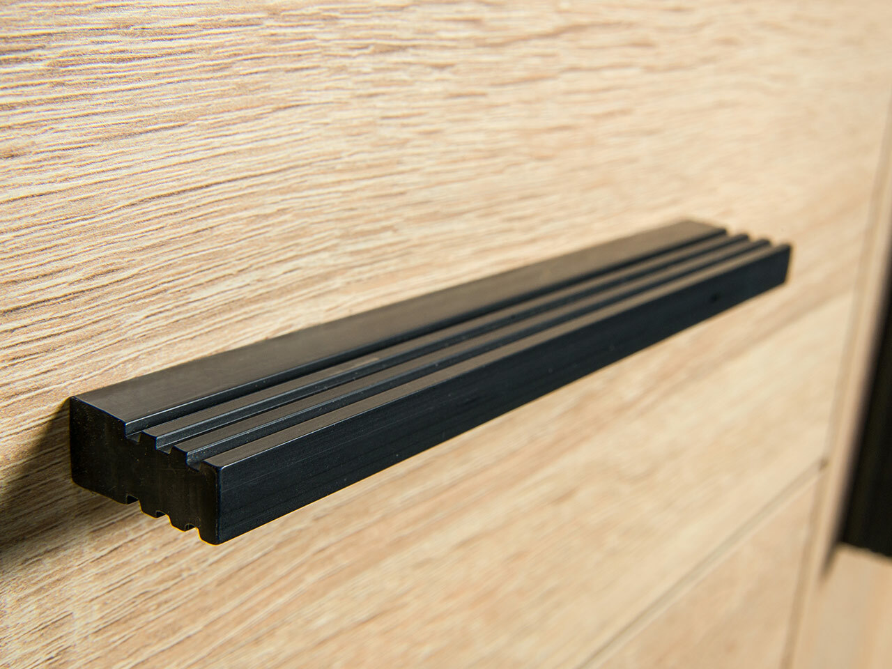 Cómoda Lorelie 105 (Carvalho sonoma)