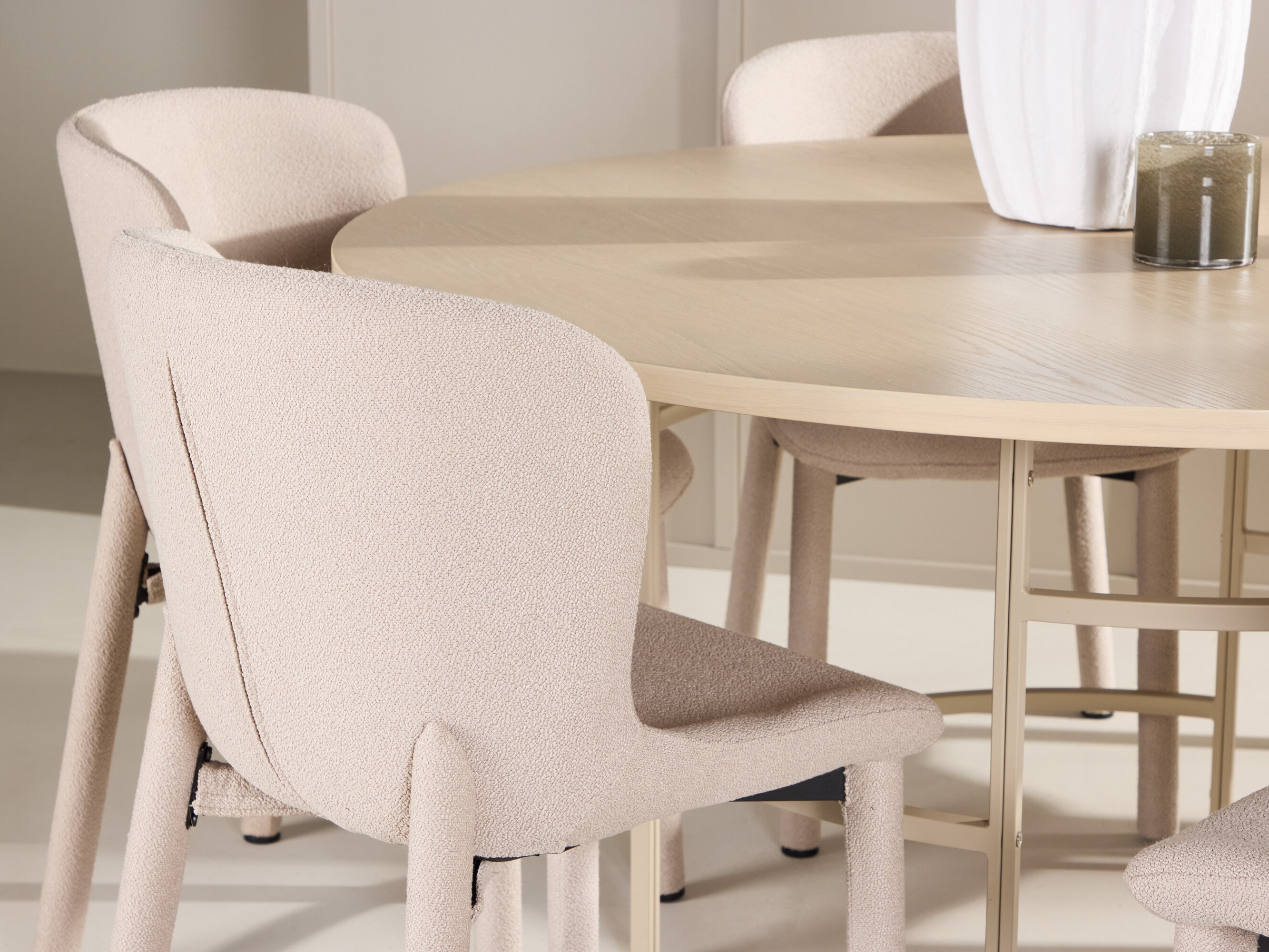 Conjunto para refeições Dallas 4987 (Castanho claro)