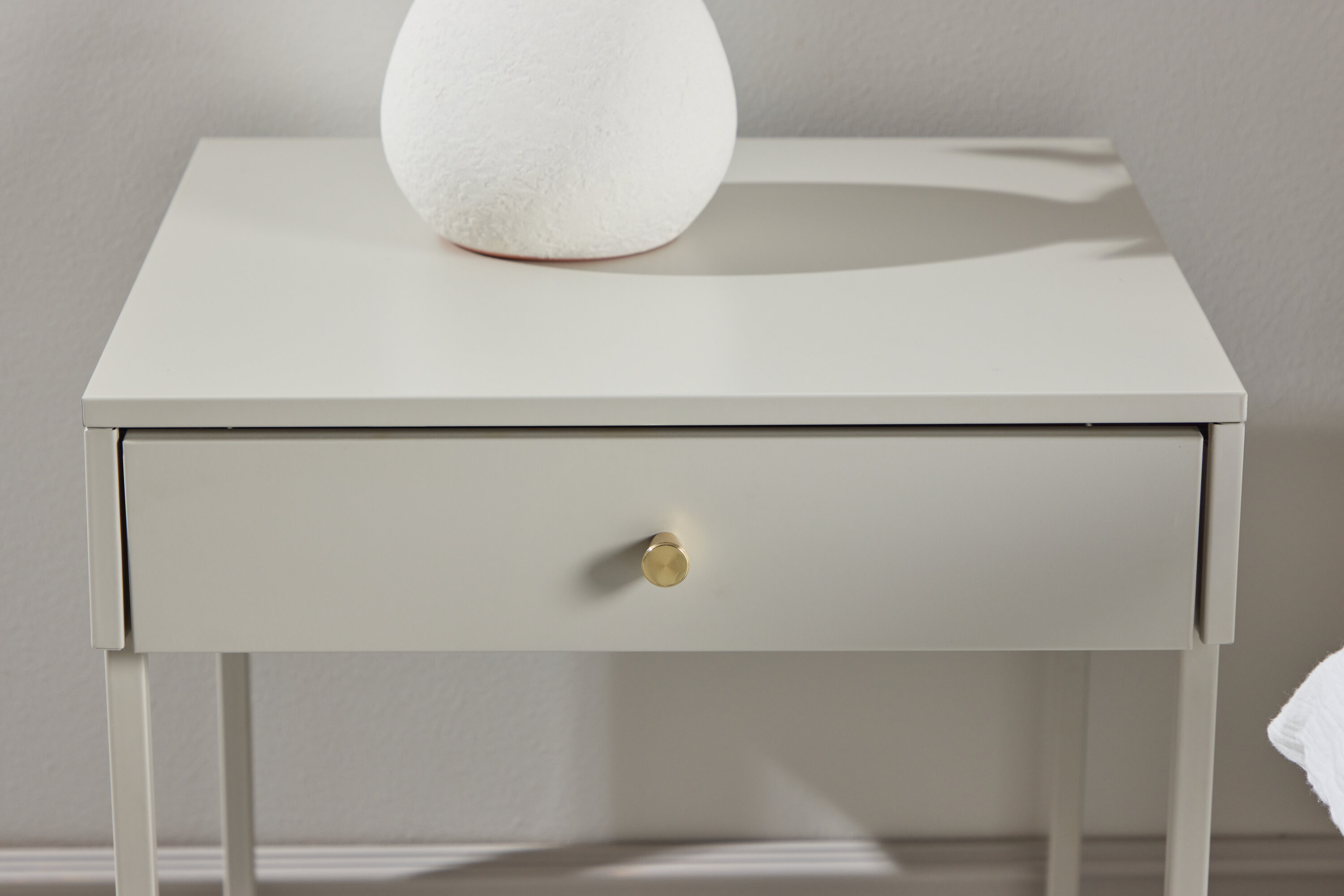 Mesa de cabeceira Evasevu 106