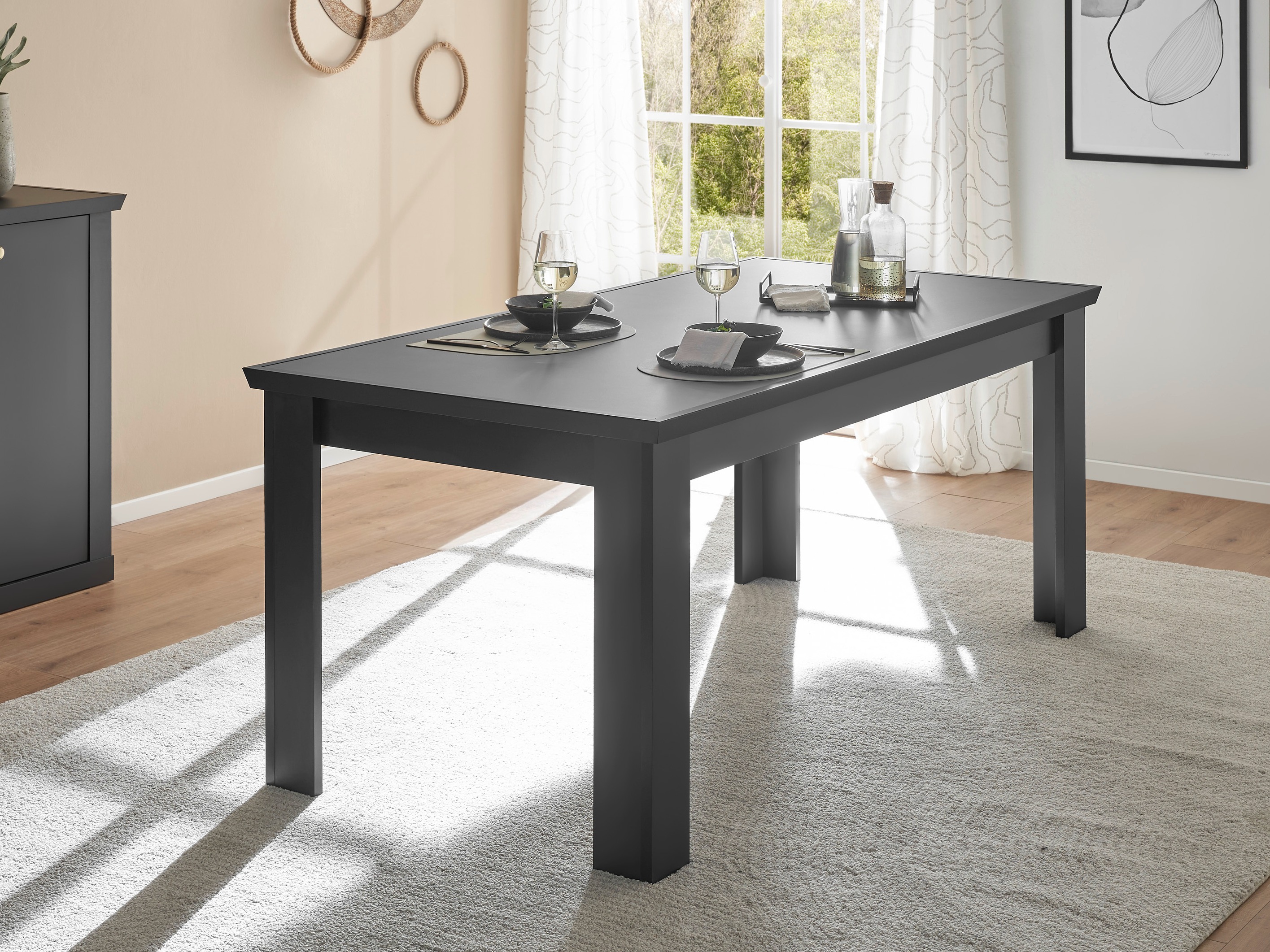 Mesa Lirsero 106
