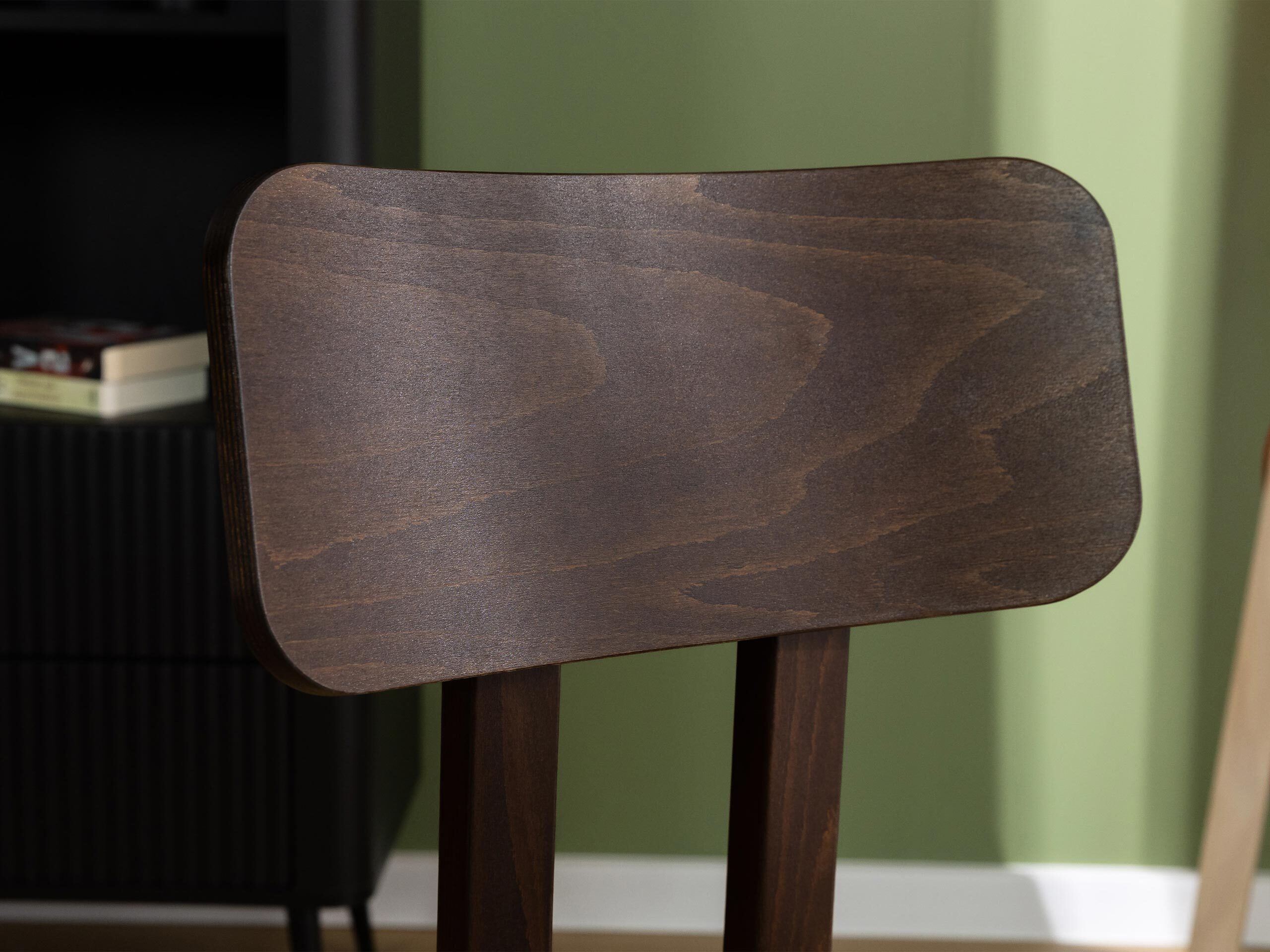 Cadeira Victorville 382 (Nogueira)