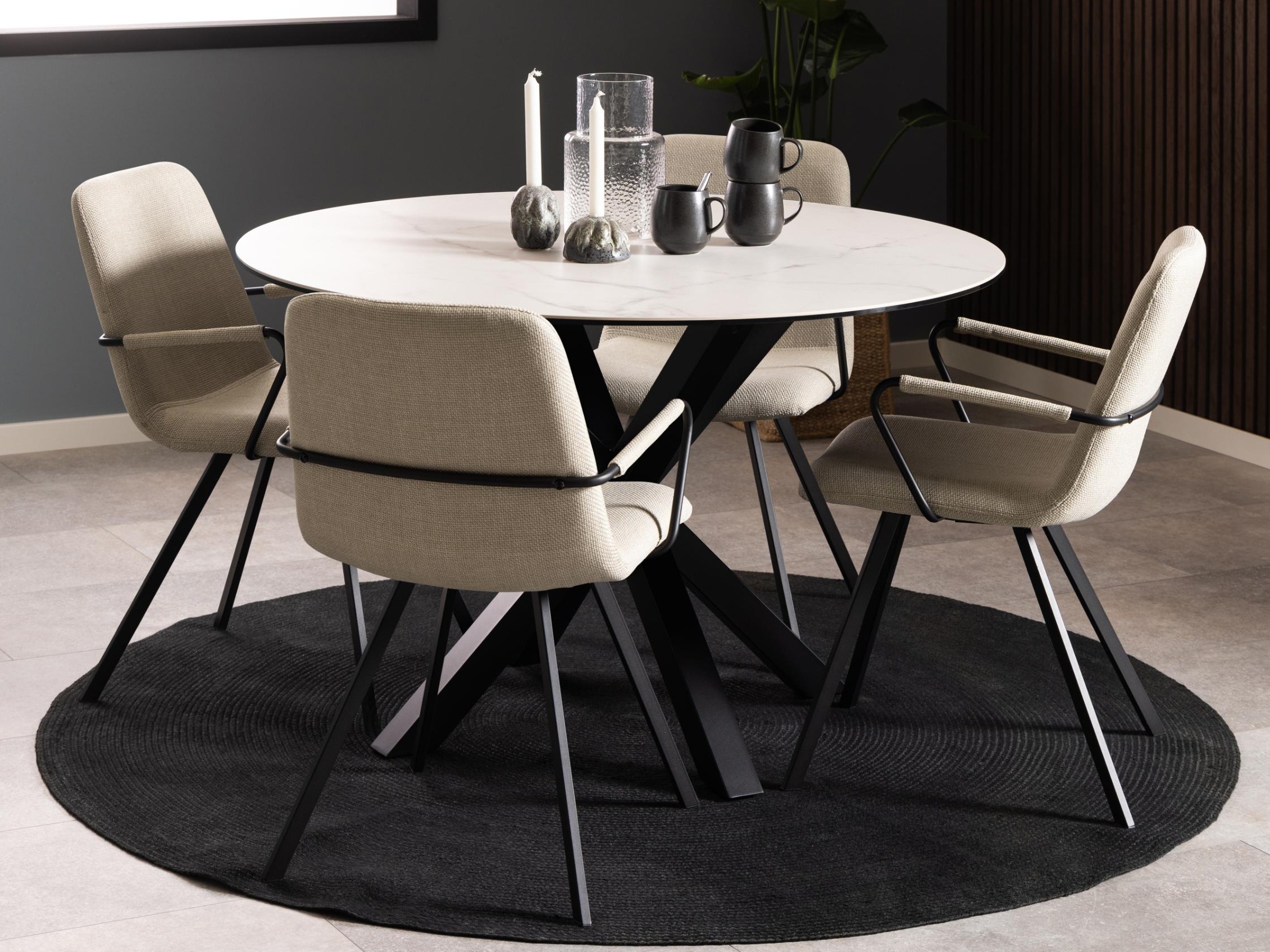 Cadeira Norsica 681 (Bege + Preto)